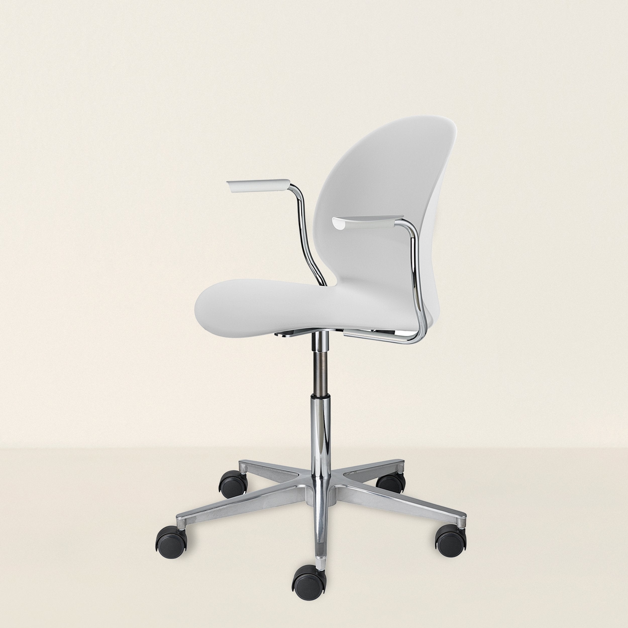 N02 Recycle Swivel Armchair