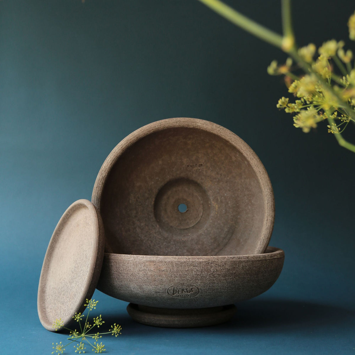 Ada Ø40 Bowl & Saucer