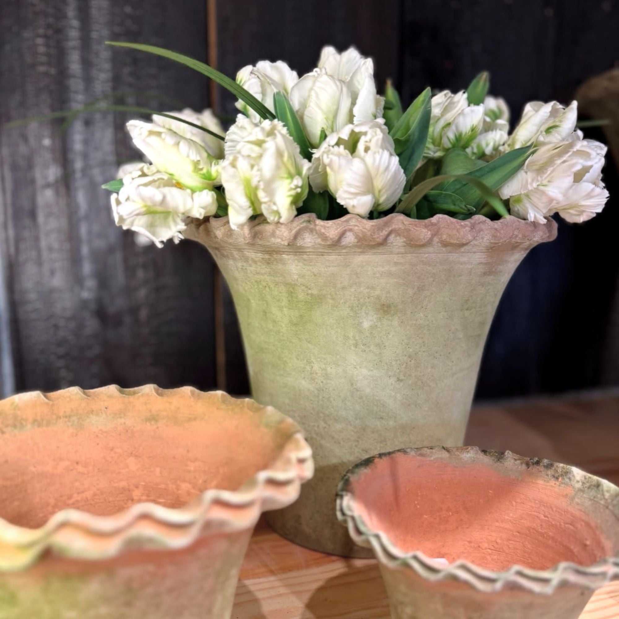 Aged Pie Crust Nursery Short Planter - Small