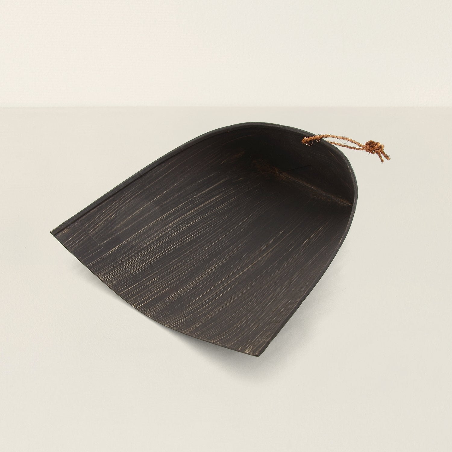 Black Paper Dustpan