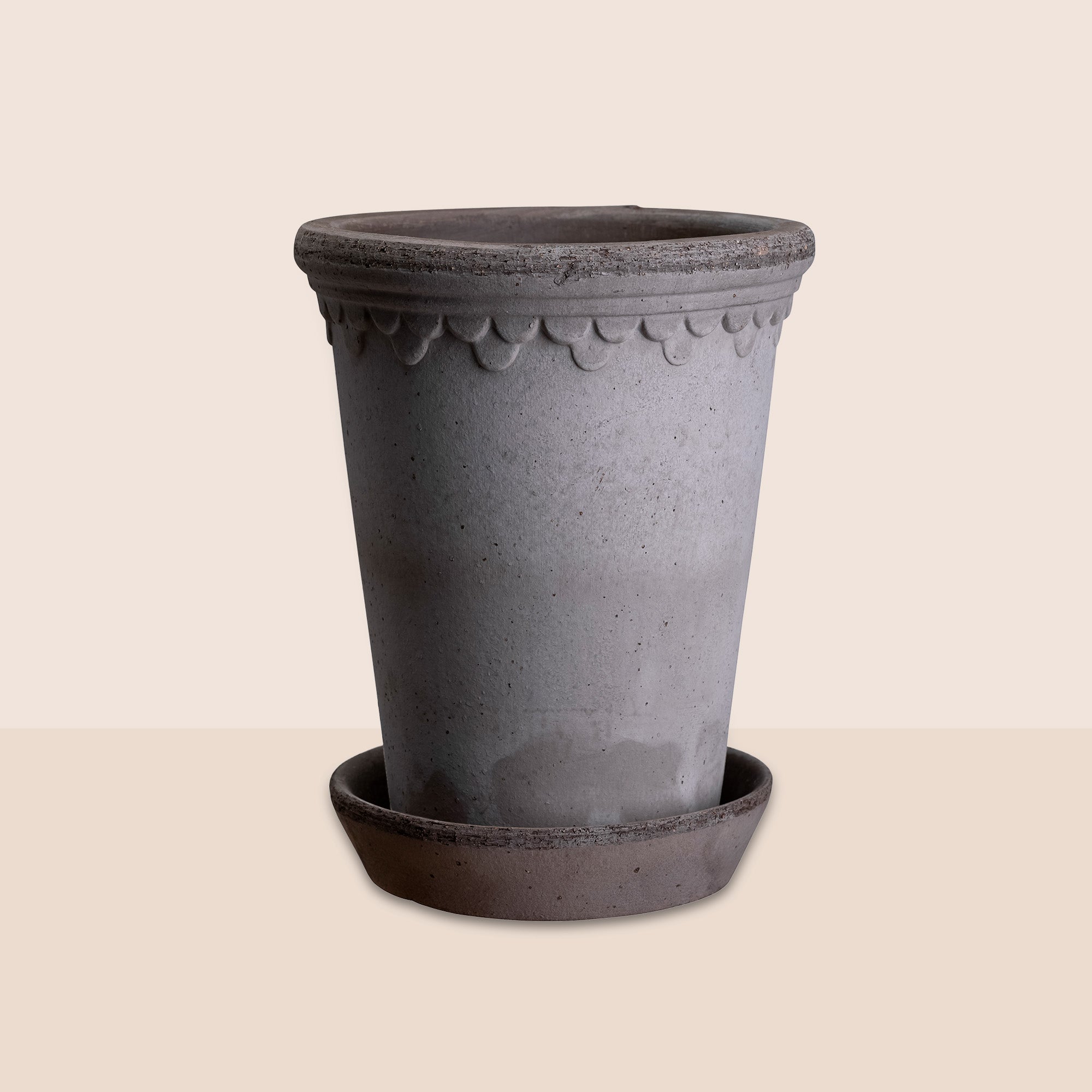 Copenhagen  Ø18 Tall Planter & Saucer