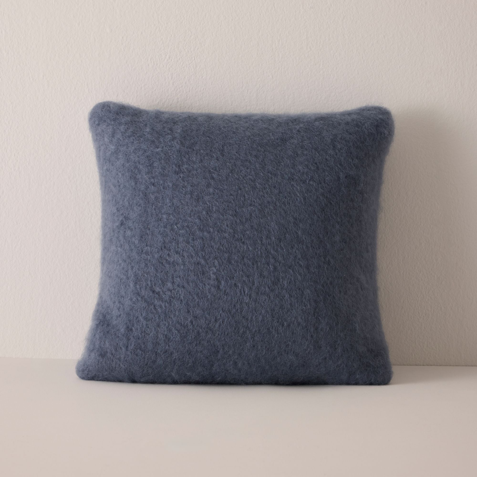 Lisos Cushion Cover
