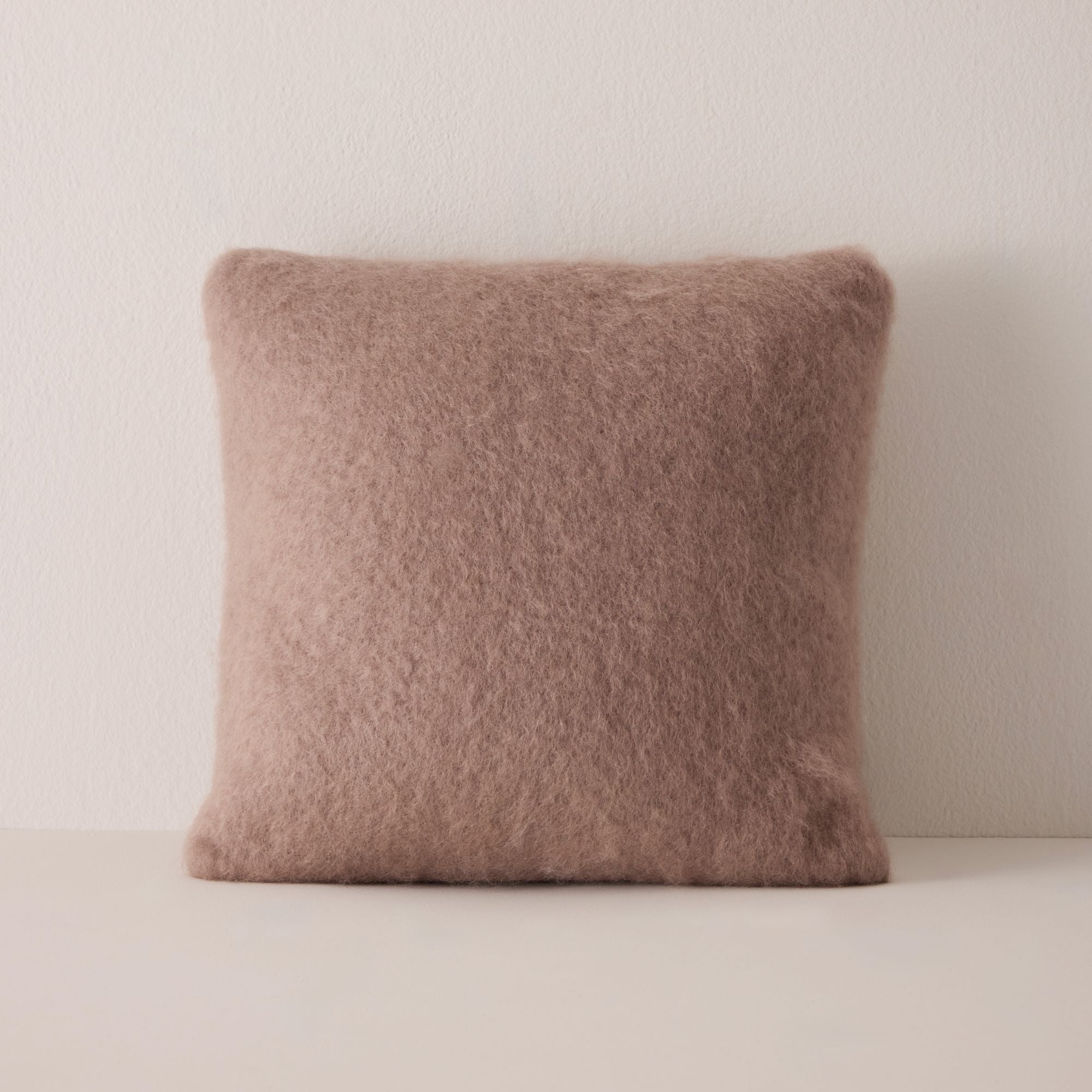 Lisos Cushion Cover
