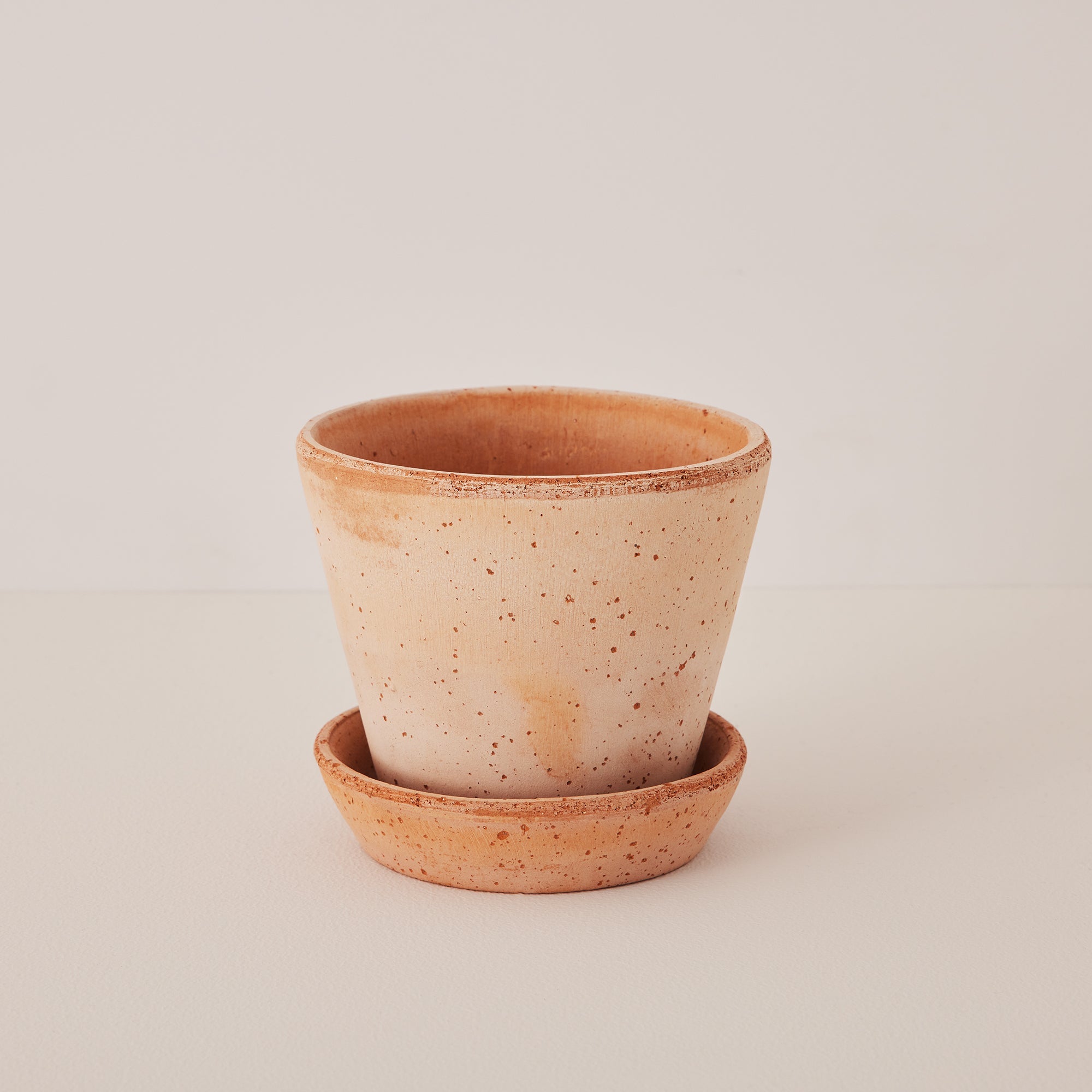 Julie Ø12 Planter & Saucer
