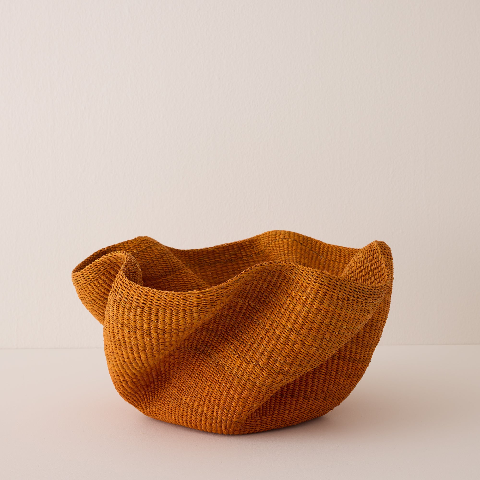 Pakurigo Wave Decor Basket