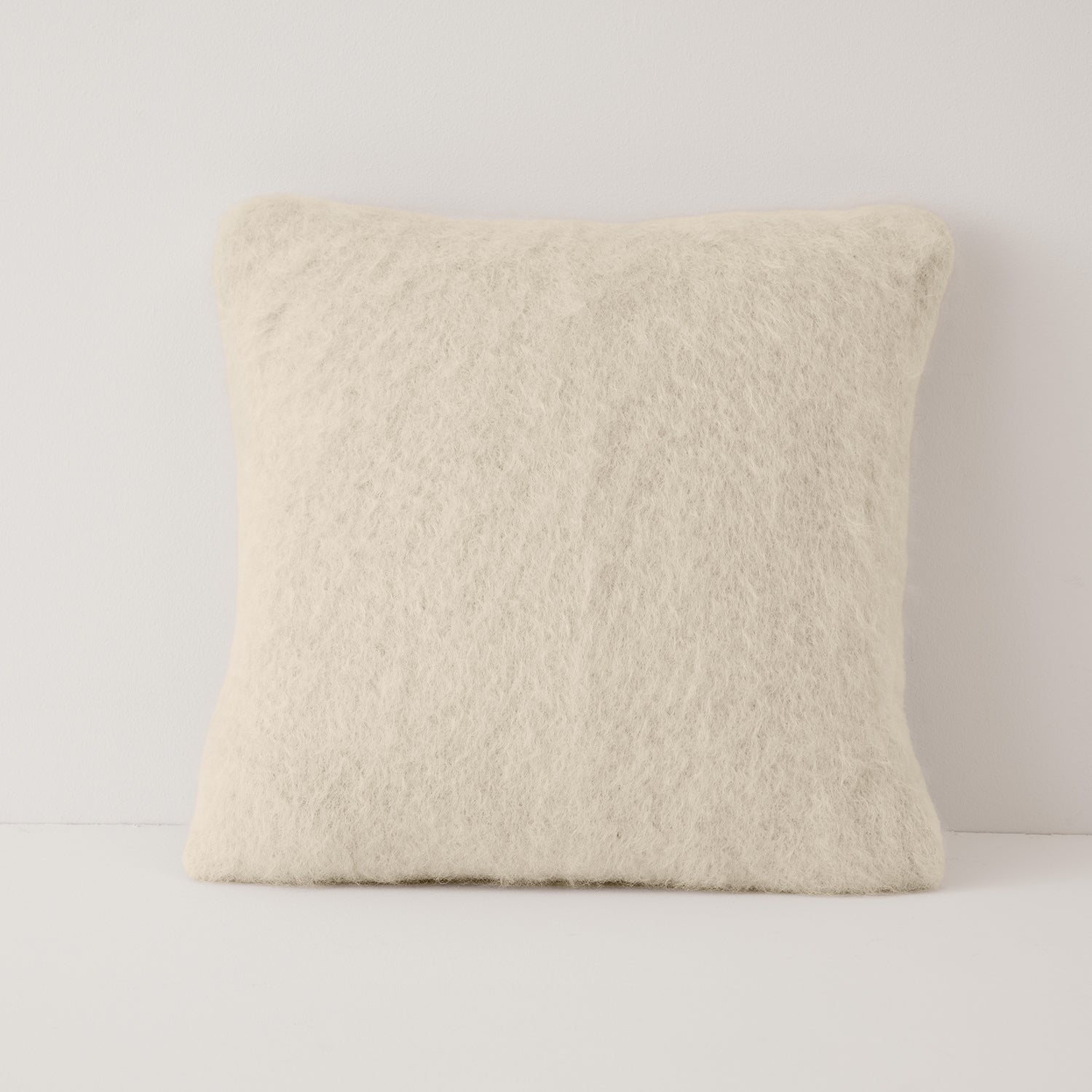 Lisos Cushion Cover